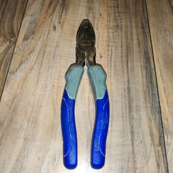 Kobalt Lineman's Electrician Combination Pliers Flat Nose Chrome Nickel - Picture 1 of 7